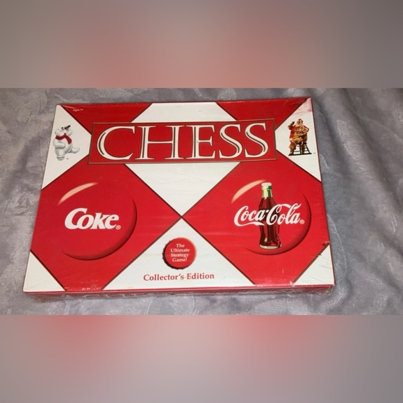 Coca-Cola Classic Chess Set - Picture 1 of 3